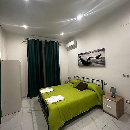 M2 Apartment Napels Buitenkant foto