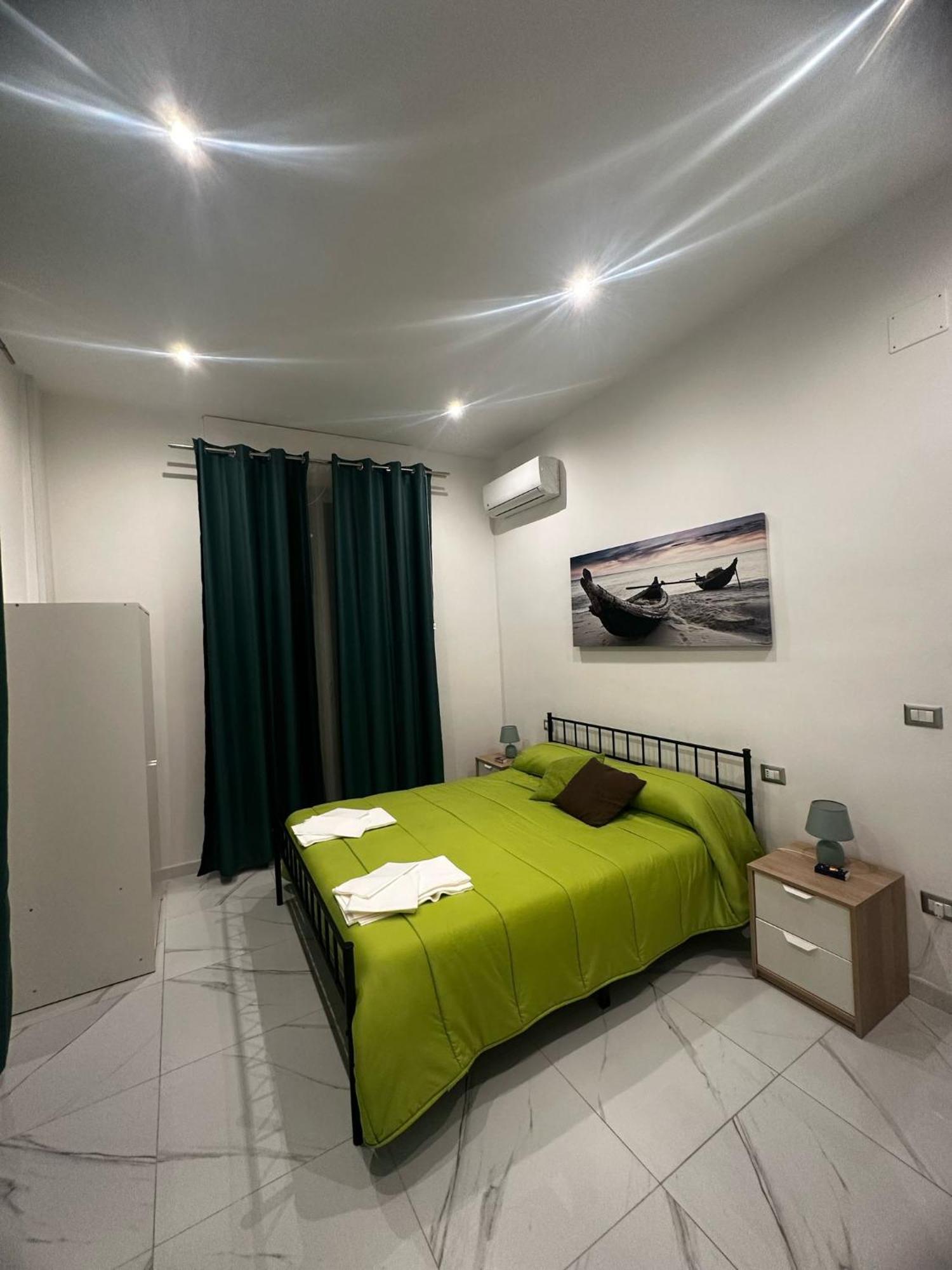 M2 Apartment Napels Buitenkant foto